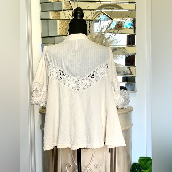 NWOT Free People Short Sleeve Button-Down Shirt Ivory S - Picture 3 of 10